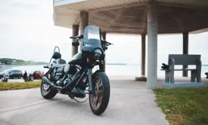Czy motorowerem można jeździć bez prawa jazdy? Sprawdź przepisy i wymagania