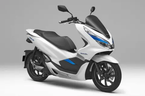 Czy motorowerem można jeździć po ścieżce rowerowej? Sprawdź przepisy!