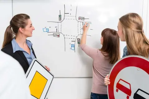 Ile trwa kurs prawa jazdy? Czas trwania różnych kategorii licencji
