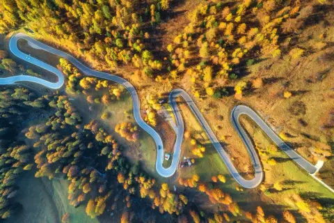 Najlepsze trasy motocyklowe w Mazowieckiem - odkryj piękno regionu