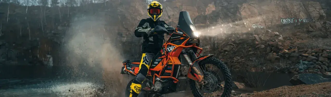 Jaki olej do amortyzatorów motocyklowych? Wybierz najlepszy dla siebie